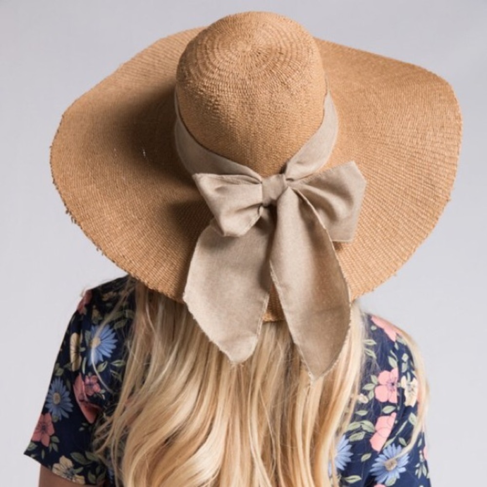 Linen bow accent straw hat